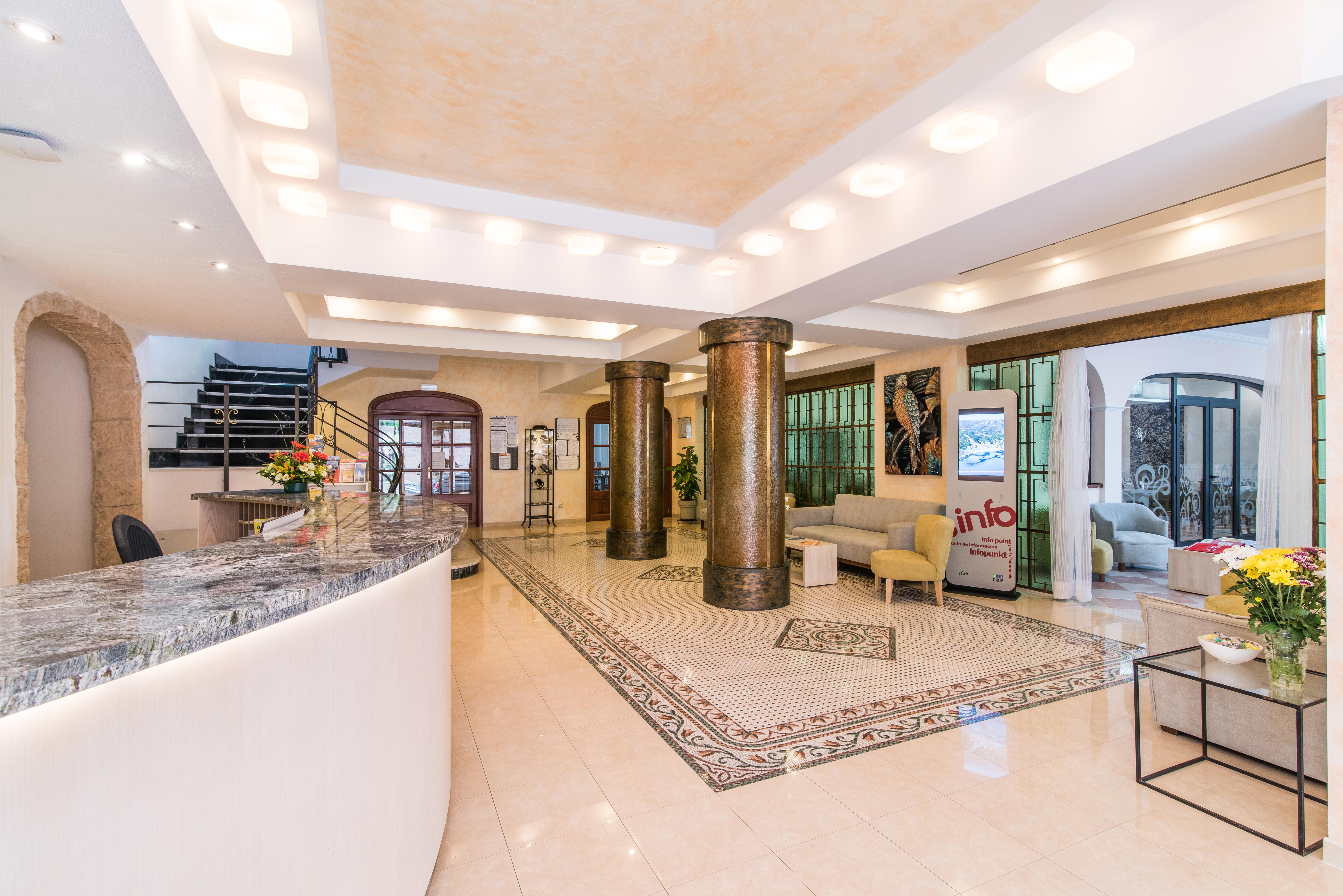 Hotel Baviera Cala Ratjada  Eksteriør billede